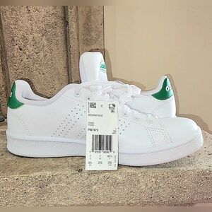 NWT Adidas Advantage Casual Sneakers Women's Size 8.5